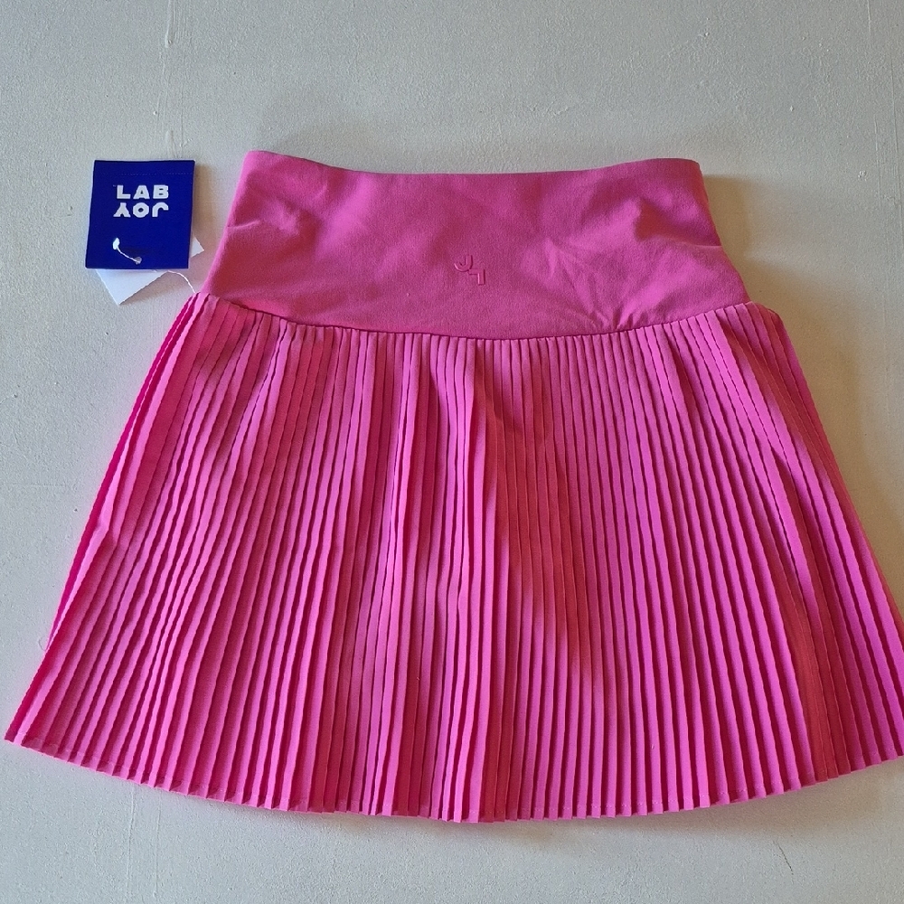 Vibrant Pink Athletic Skorts With Pleated Skirt, Size XS - Picture 6 of 6